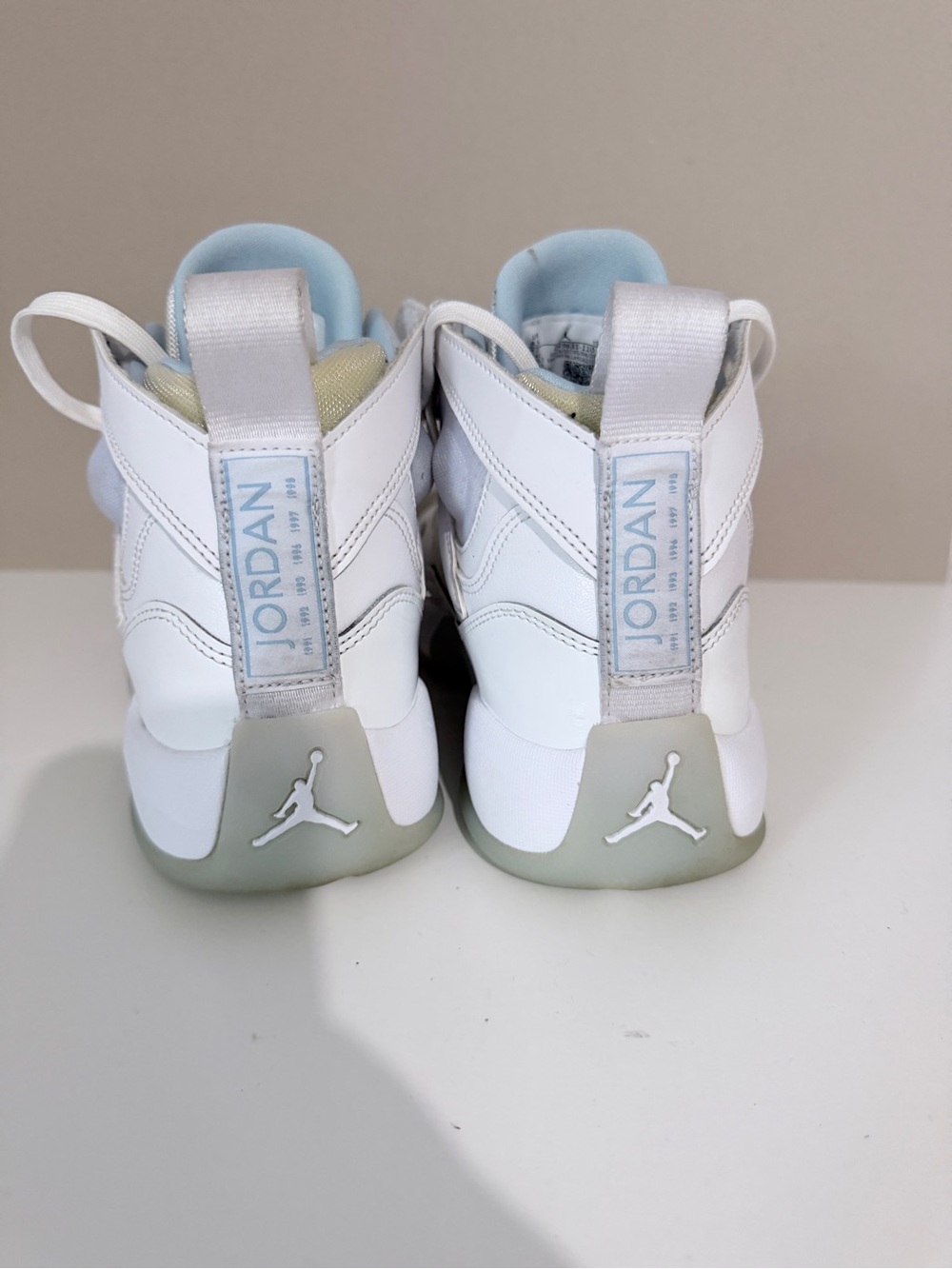 Nike Jordan Jumpman Two Trey Columbia Womens Size 9.5 Womens - Picture 3 of 5